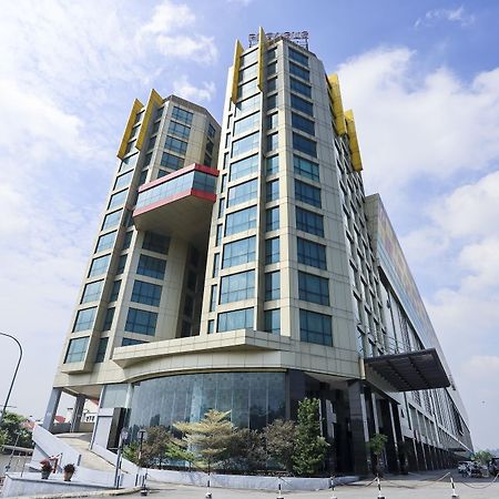 Pegasus Hotel Shah Alam Buitenkant foto